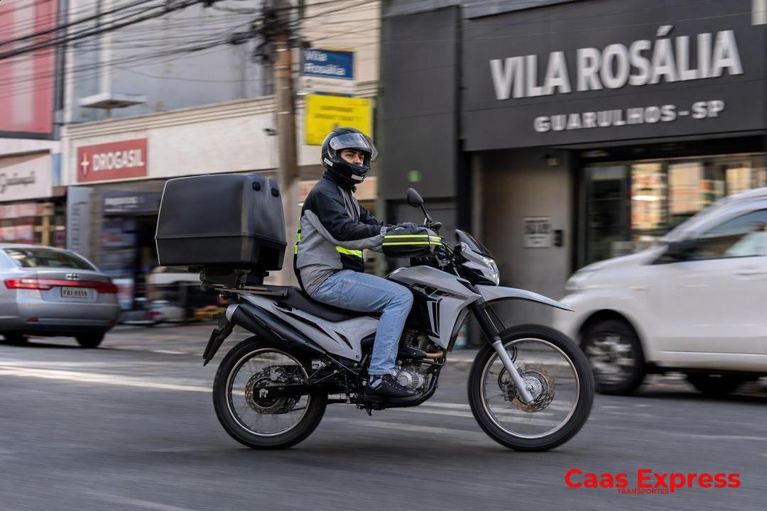 Motoboy Vila Rosália: agilidade e segurança para suas entregas locais urgentes